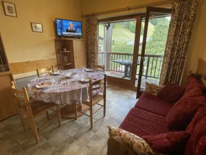 Image of Appartement lumineux avec mezzanine à Praz-sur-Arly, parking, à 400m du lac - 4 pers. - FR-1-603-64