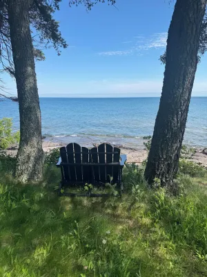 Image of Lake Front North Shore Cottage.