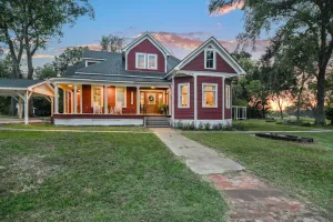 Image of Historic home in Stoneham, Texas
