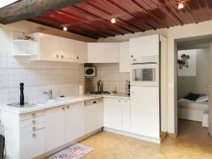 Image of House 75m2 air-conditioned + garage, all comforts, located medieval center Cahors.