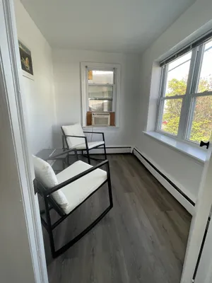 Image of 3 Blocks From The Beach Just Renovated 3 Bdrm Plus Den