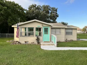 Image of Bohemian Bike 2-BR Cottage in Downtown Inverness