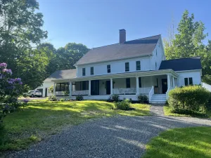 Image of Historic Country Estate minutes from the Beach