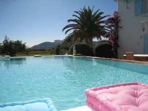Image of House \/ Villa - CuersHouse with garden