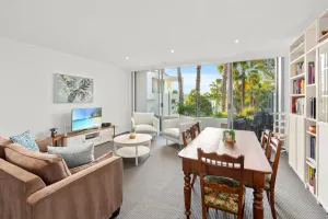 Image of Gorgeous 2-Bed Unit near Riverside Parks