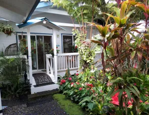 Image of HAWAII Hilo Town~Private GATED Botanical GARDEN COTTAGE w Koi Pond