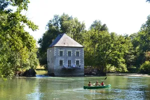 Image of Mill with terrace on the water - variety, charm & space.