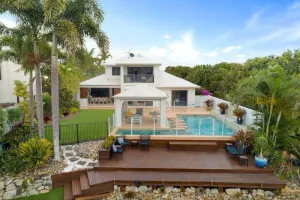Image of Stunning Waterfront Coastal Retreat, sleeps 13