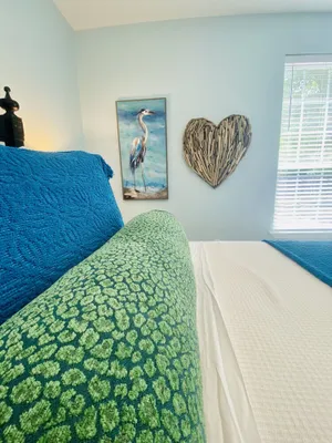 Image of Bayside Cottage 4 miles to Destin, Shopping & Beaches, minutes to Elgin AFB
