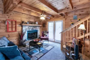 Image of Great cabin with a warm and cozy mountain feel