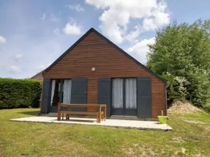 Image of Le Chalet de la mer in Agon Coutaiville, on the road to Pointe D'Agon