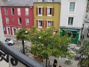 Image of Bright Apartment in City Center for 4, Modern Kitchen, Near Shops & Transport