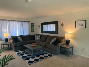 Image of Mi Casa Su Casa