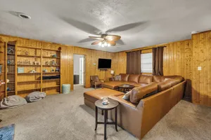 Image of Large Family Home near EXPO\/Downtown\/TU