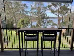 Image of LAKESIDE COTTAGE