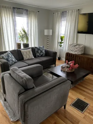 Image of 3-bedroom vacation home just 3 minutes to Indianapolis Motor Speedway