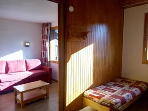 Image of 110m from shops, 4th floor, view mountain, balcony, tv, 27m², Méribel-Mottaret