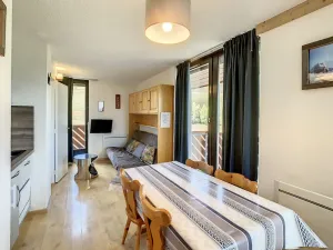 Image of Bright 2-room apartment with balconies and pets allowed in La Toussuire