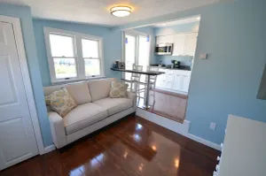 Image of Luxury Romantic 'Studio by the Beach' Free WiFi, Central Air and Heat