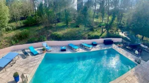 Image of Pleasant, contemporary Villa, sunny, quiet in a green setting