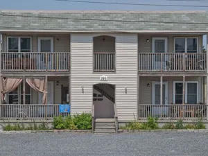 Image of Great Location for your vacation.  Very Pet Friendly!. Close to Boardwalk\/Beach.
