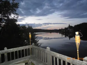 Image of Large Water Front Child Friendly Cabin on Historic Joe Pond