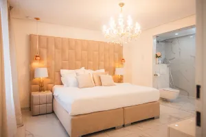 Image of Romantic luxury suite - 5 minutes from the center