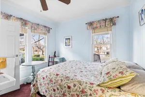 Image of Bluemoon Vacation Rentals - Anne Hathaway House