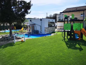 Image of 10 person house to rent in the Gard- Heated swimming pool-Play area