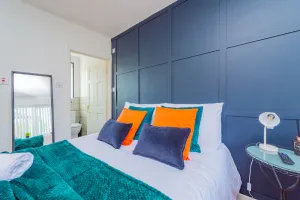 Image of Studio Annexe by Papermill, Deeside - En-Suite, Heswall