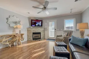 Image of Dells, Devils Lake, Lakefront, Fireplace, Cozy