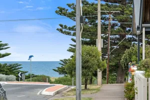Image of Sur La Mer Semaphore