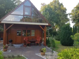 Image of Log cabin Canow with boat - log cabin Canow