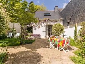 Image of Cozy Renovated Cottage Near Nantes Canal with Private Garden and Bikes