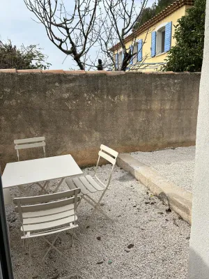 Image of Grand Studio au Calme et à Proximité de Tout