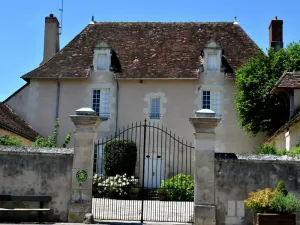 Image of Gîte de Charme pour 15 Pers avec Jardin Privatif, à 12 km de La Roche-Posay - FR-1-381-514
