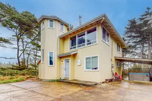 Image of Elegant home with stunning ocean views & dog friendly