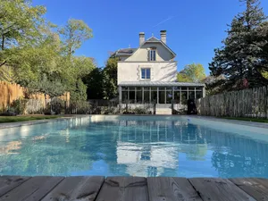 Image of Maison de maître with all comforts - Wooded park with heated swimming pool