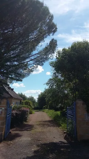 Image of Beautiful Perigourdine