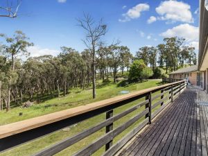 Image of 1 bedroom studio very quiet with farm view in Heathcote junction.