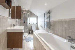 Image of Modern 2 bed 2 Bath House in Sittingbourne by Splendid Stays