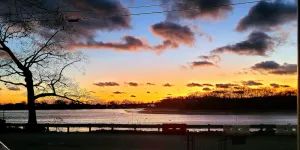 Image of The Loft at Oakland Beach \nAsk About Off-season Discounts \n5 min from Airport.