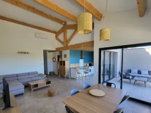 Image of 2- Quiet house and very large swimming pool with panoramic view of the vineyards