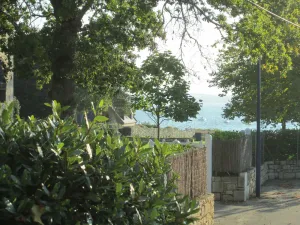 Image of Bright, comfortable and quiet property, ideal location 300m from the beach