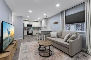 Image of 140 E Burk Ave, Unit B