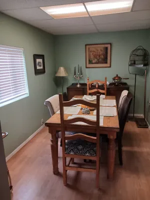 Image of Cozy 1 Bedroom Home just a quick drive or walk to downtown.