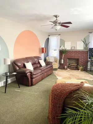 Image of Private 2 Bedroom Apt with bike storage 1 mile to the GAP and C&O Canal \/
