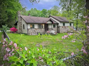 Image of Appalachian Mountain Inn~2 miles to Ohiopyle