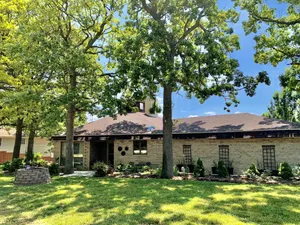 Image of Huge Lakeview|Unique Retreat on Truman Lake|Outdoor Firepit\/180°IndoorViews