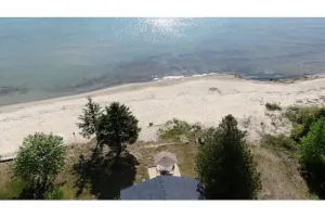 Image of Squeaky Clean! Gorgeous St. Ignace Beach House!